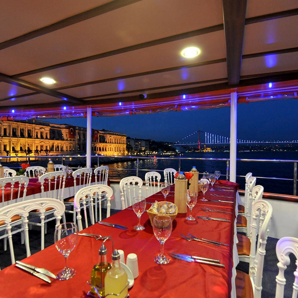Bosphorus Dinner Cruise & Turkish Night with Unlimited Alcohol