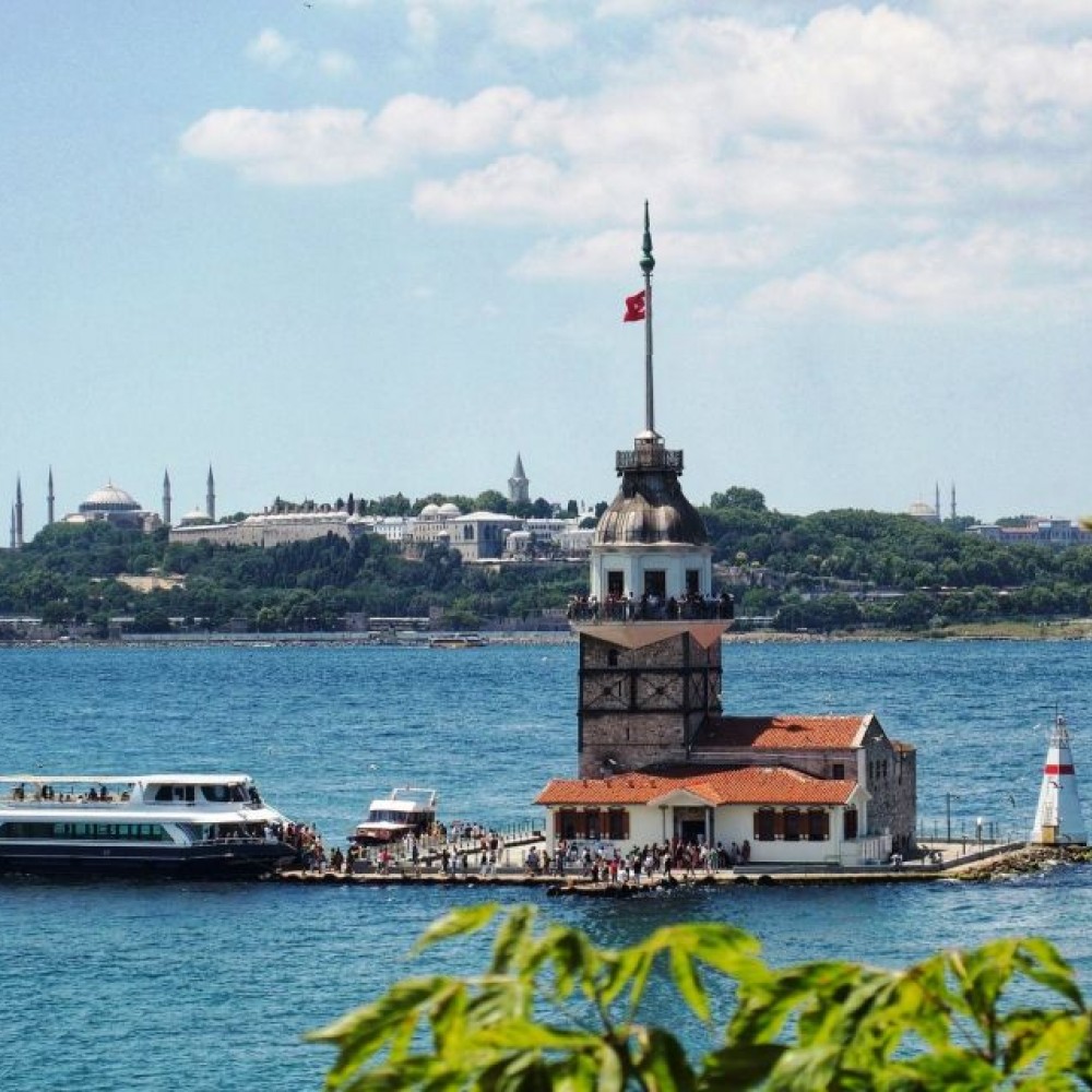 Bosphorus Cruise on Private Yacht